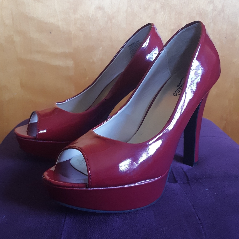 CANDIES Casunny Red Platform Pumps
